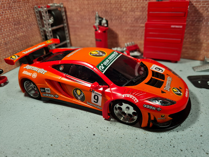 McLaren MC12 GT3